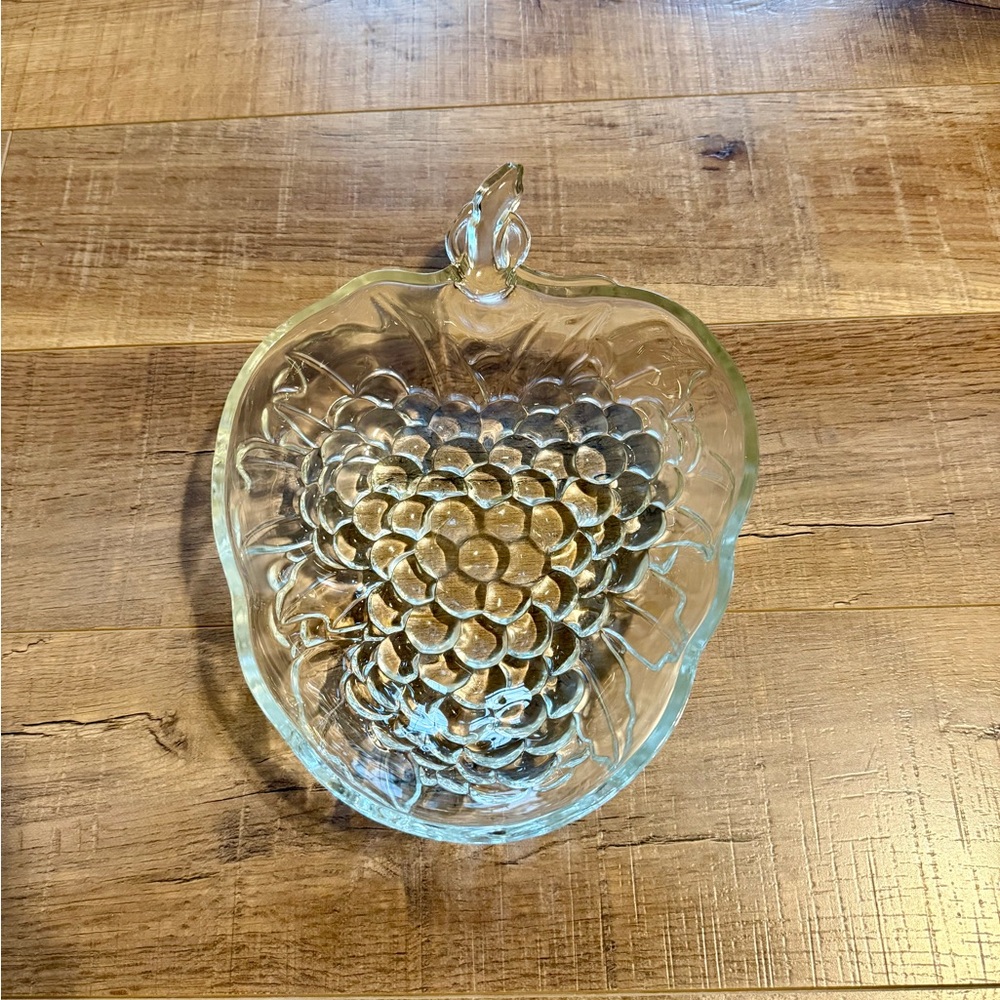 Vintage Clear Glass Grape Cluster Bowl by Indiana Glass 1970’s Serveware Large